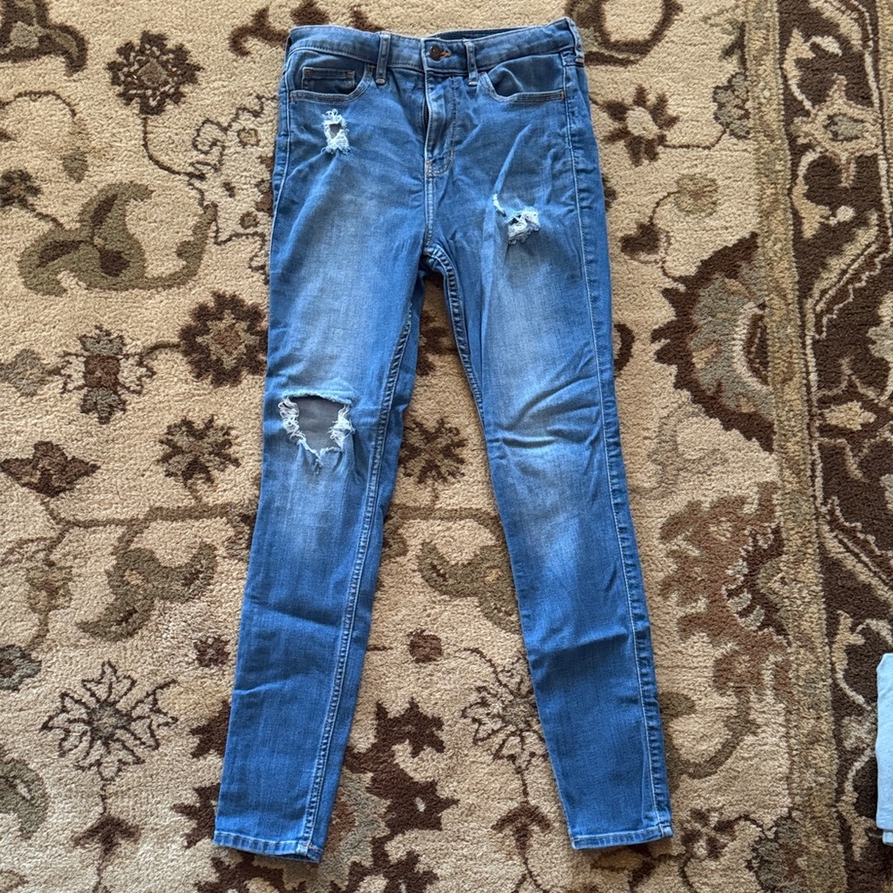 Hollister Distressed Skinny Jeans in Blue